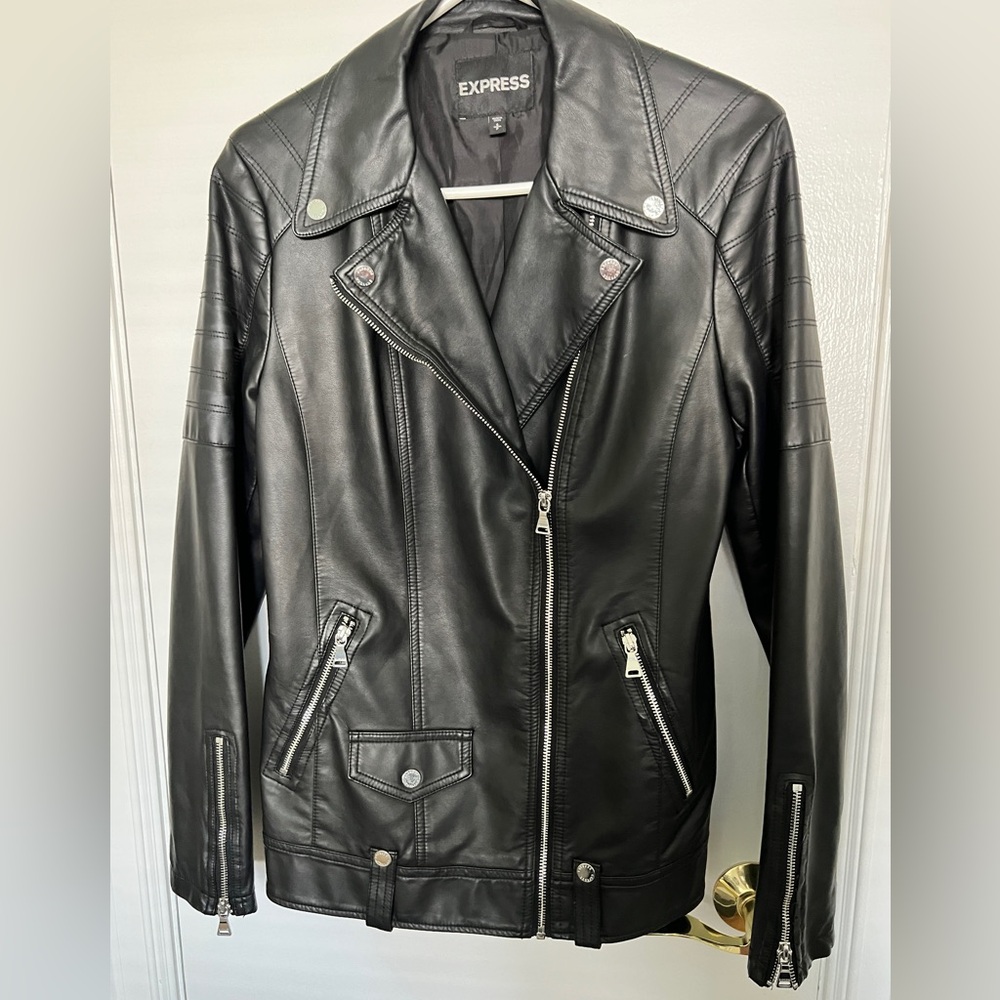 EXPRESS Quilted Vegan Leather Moto Jacket -Small